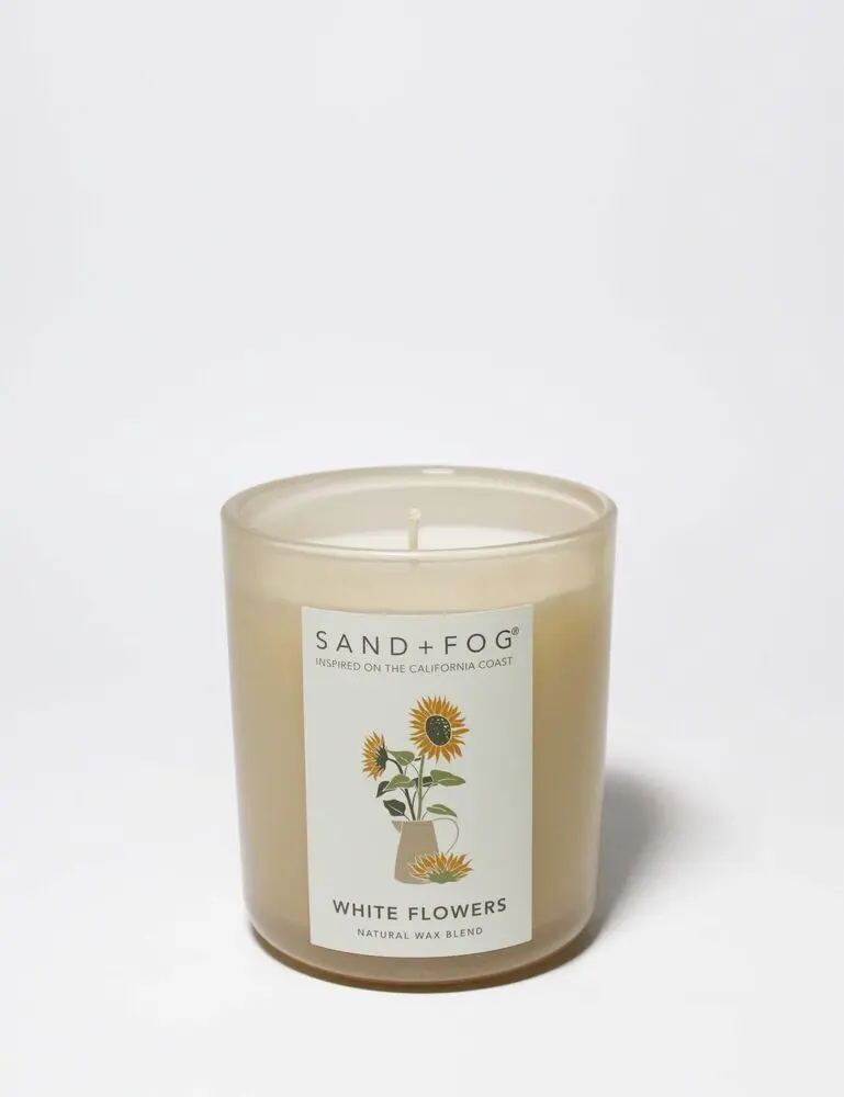 White Flowers 10 Oz Scented Candle - Image 3